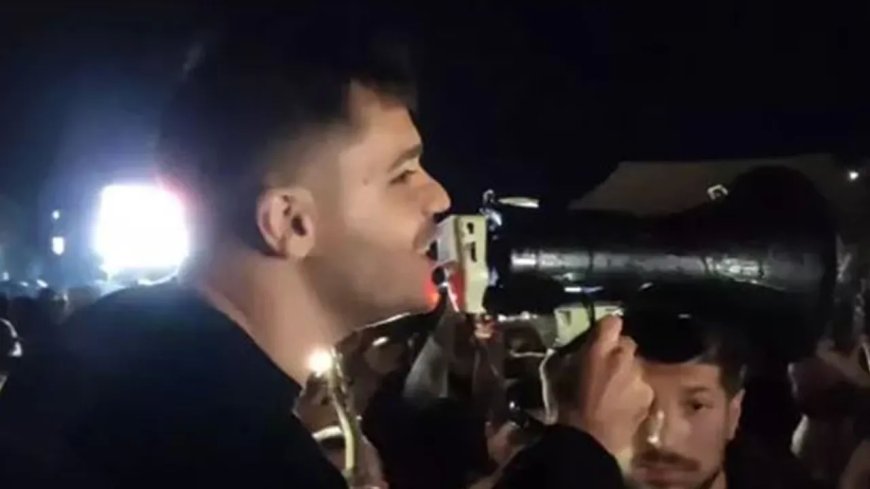 Emircan İğrek konserine yağmur engeli! Megafonla şarkı söyledi